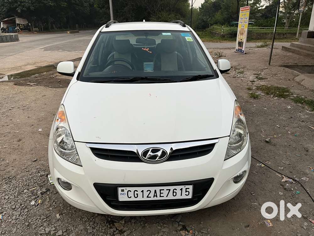 Hyundai I20 Petrol Manual 2013