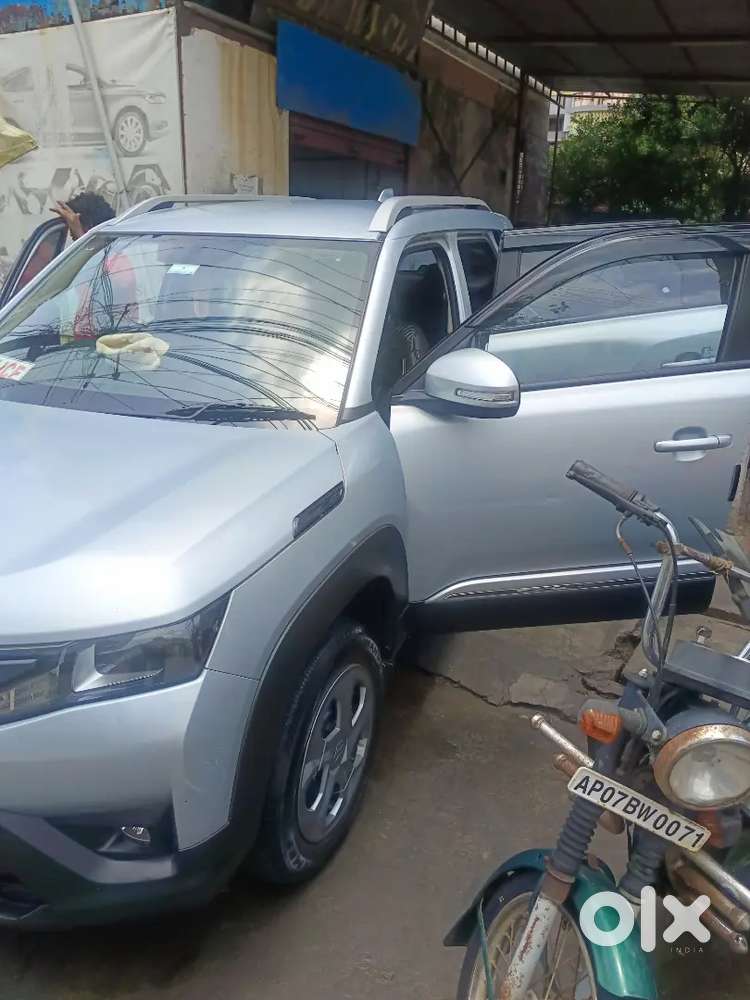 Maruti Suzuki Brezza Lxi 2023