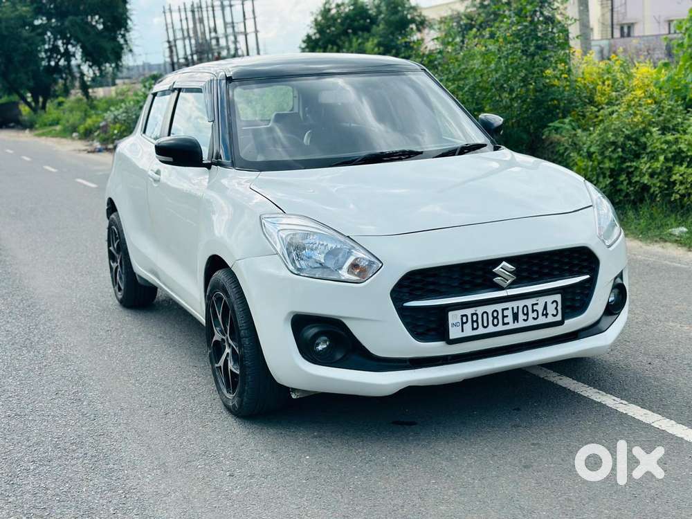 Maruti Suzuki Swift Vxi + Manual, 2022, Petrol