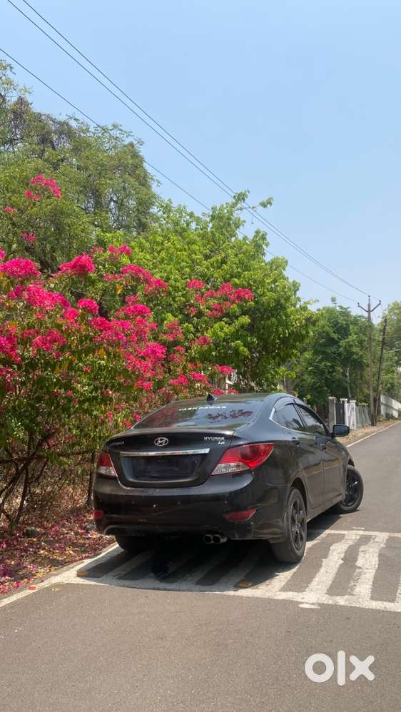 Hyundai Fluidic Verna 2012