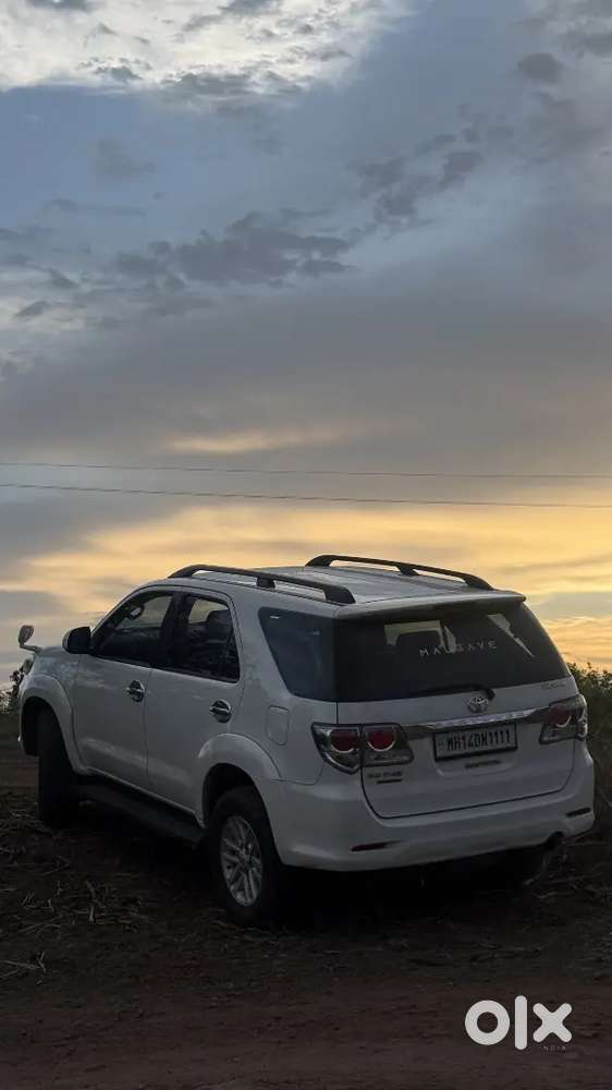 1111 Vvip Number 
Toyota Fortuner 2012