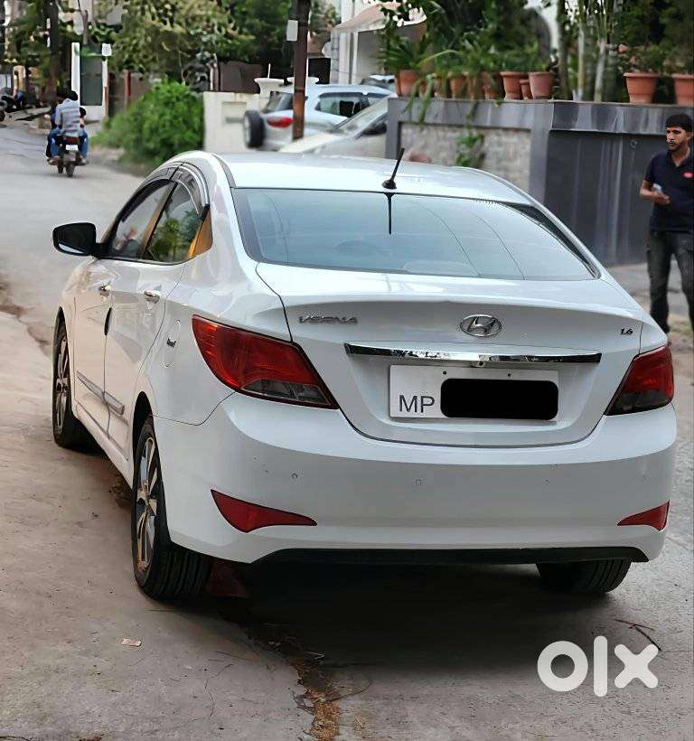 Hyundai Verna 1.6 Crdi At Sx Option, 2015, Diesel