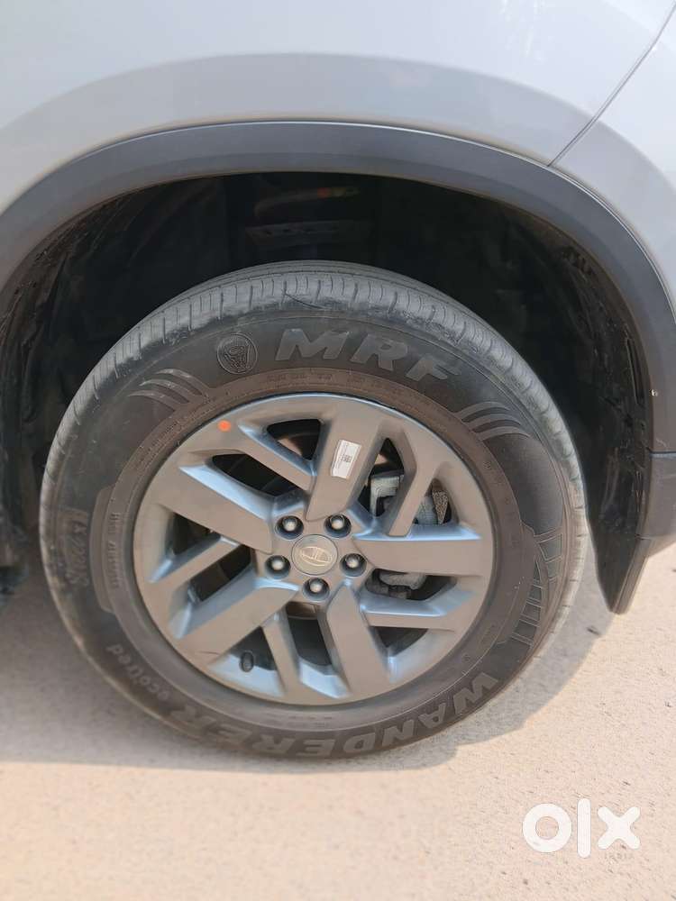 Tata Safari Pure (o), 2024, Diesel