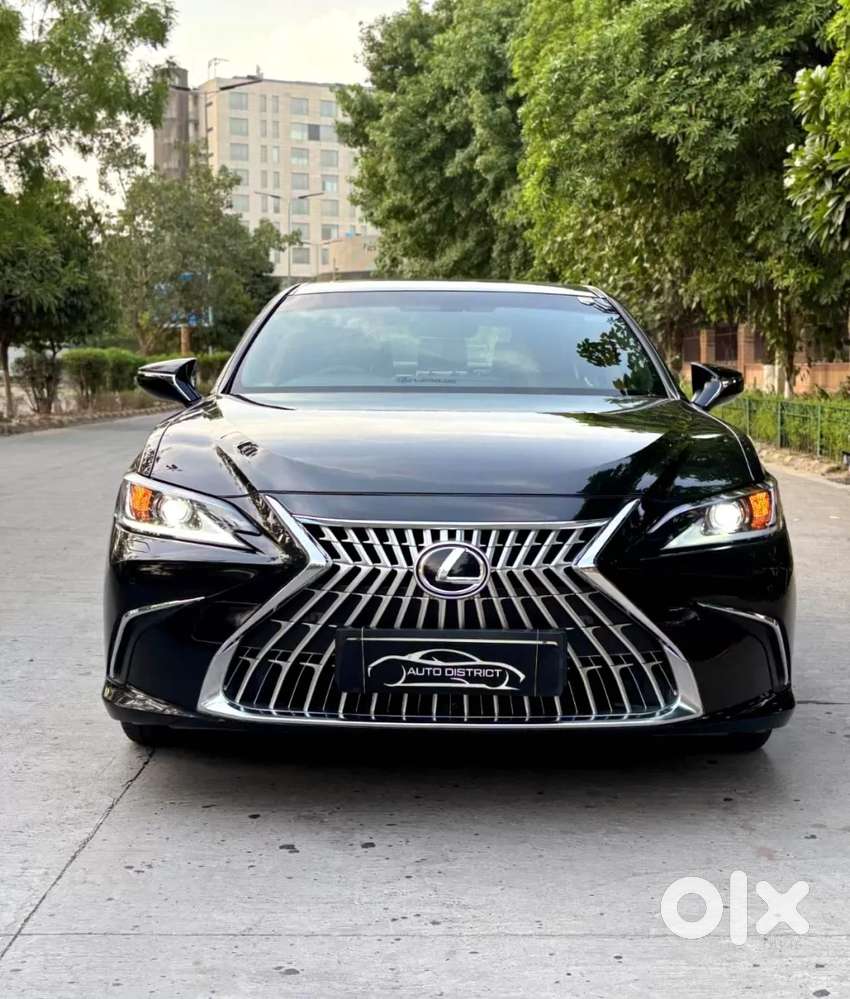 Lexus Es, 2025, Petrol