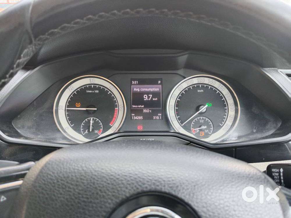 Skoda Superb L&k 2.0 Tdi At, 2016, Diesel