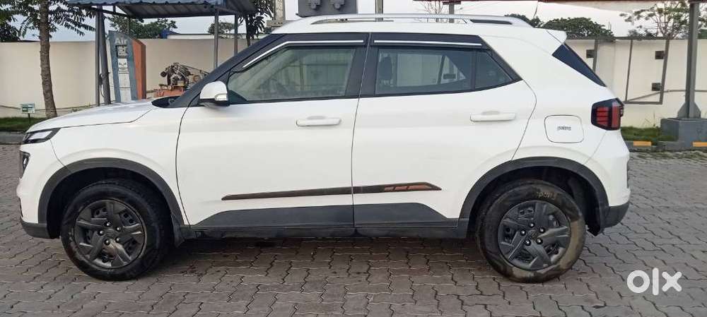 Hyundai Venue S Mt 1.2 Kappa, 2023, Petrol