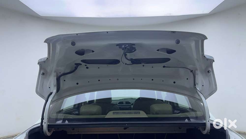 Maruti Suzuki Dzire 1.2 Vxi Amt, 2017, Petrol