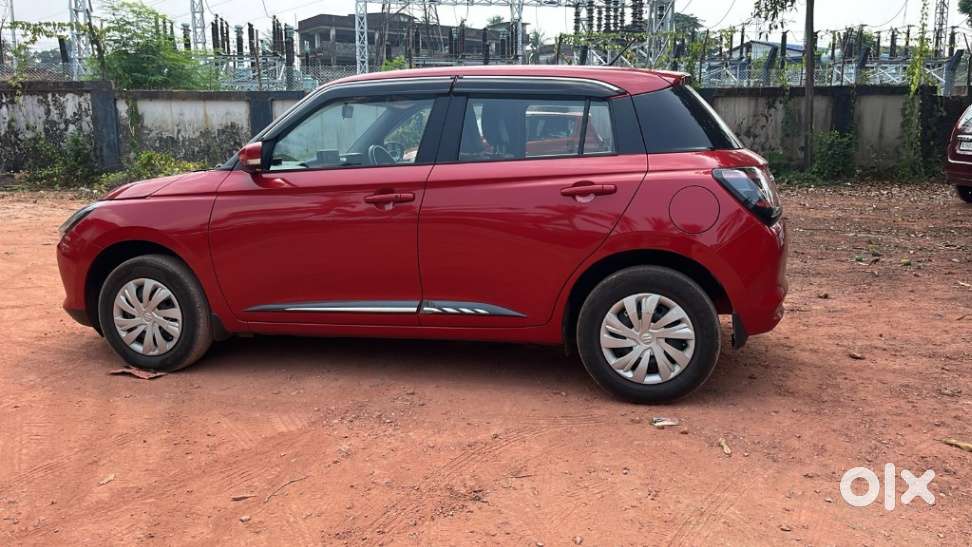 Maruti Suzuki Swift 1.2 Vxi (o), 2024, Petrol