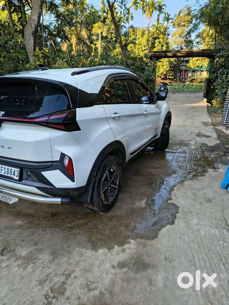Tata Nexon 2023 Petrol 15000 Km Driven