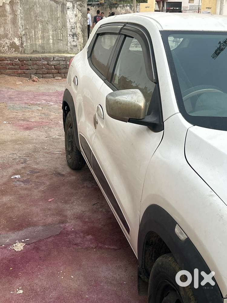 Renault Kwid 2016 Petrol Well Maintained