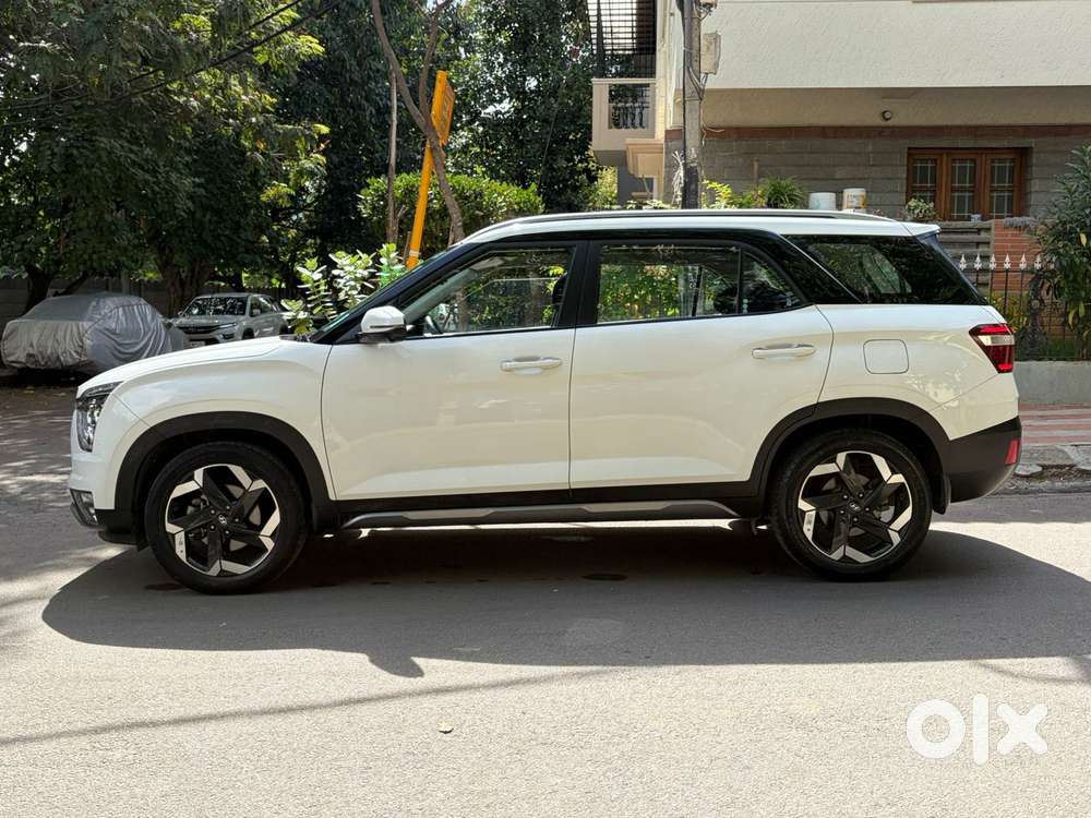 Hyundai Alcazar Platinum, 2021, Petrol