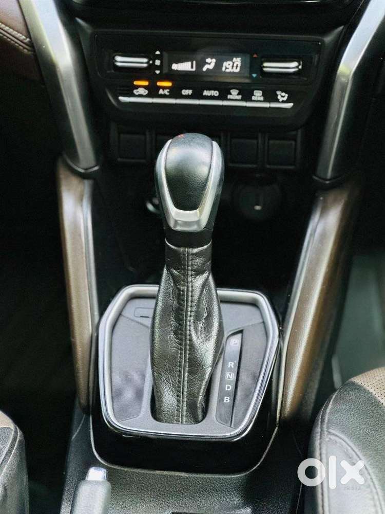 Toyota Urban Cruiser Hyryder 1.5 V Hybrid, 2023, Petrol