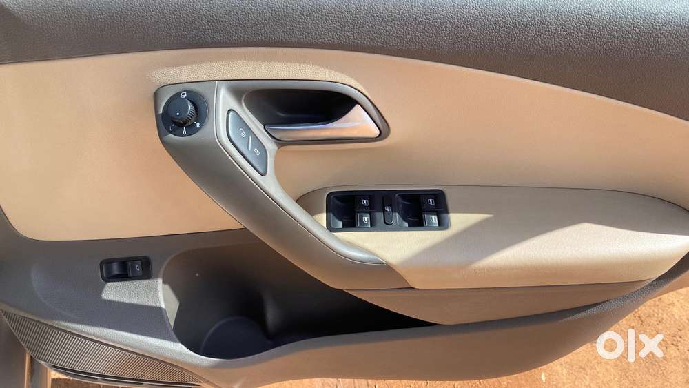 Volkswagen Vento 2010-2013 Petrol Highline, 2017, Petrol