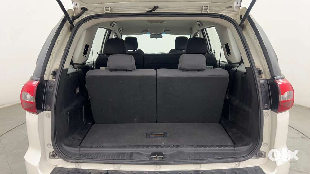 Tata Hexa 2.2 Xe 4x2 7 Str, 2018, Diesel