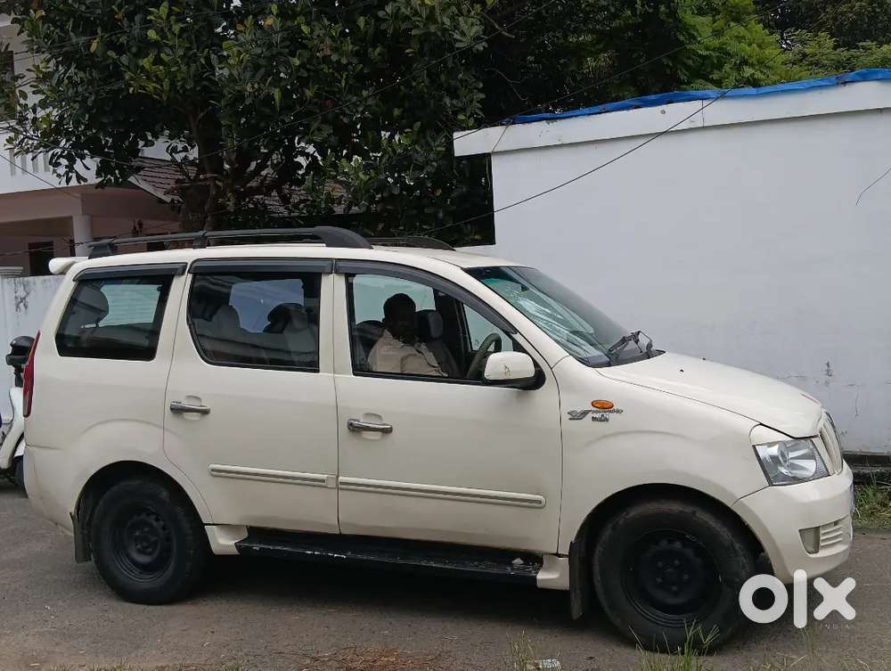 Mahindra Xylo 2010
