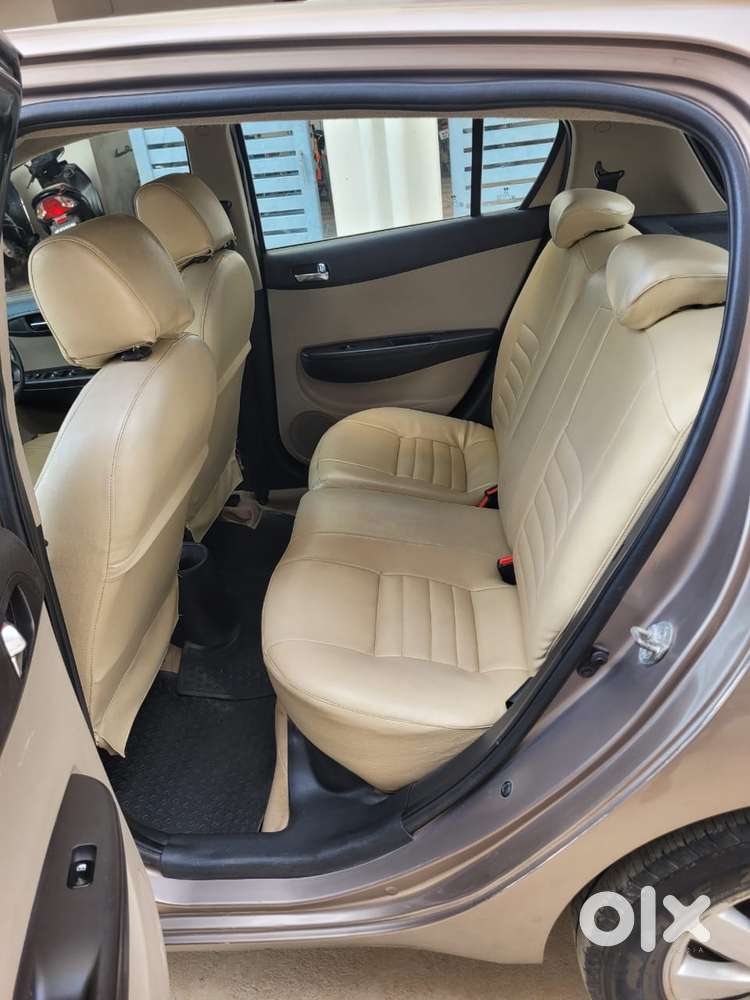 Hyundai I20 Sportz 1.4 Crdi 6 Speed Bs-iv, 2013, Diesel