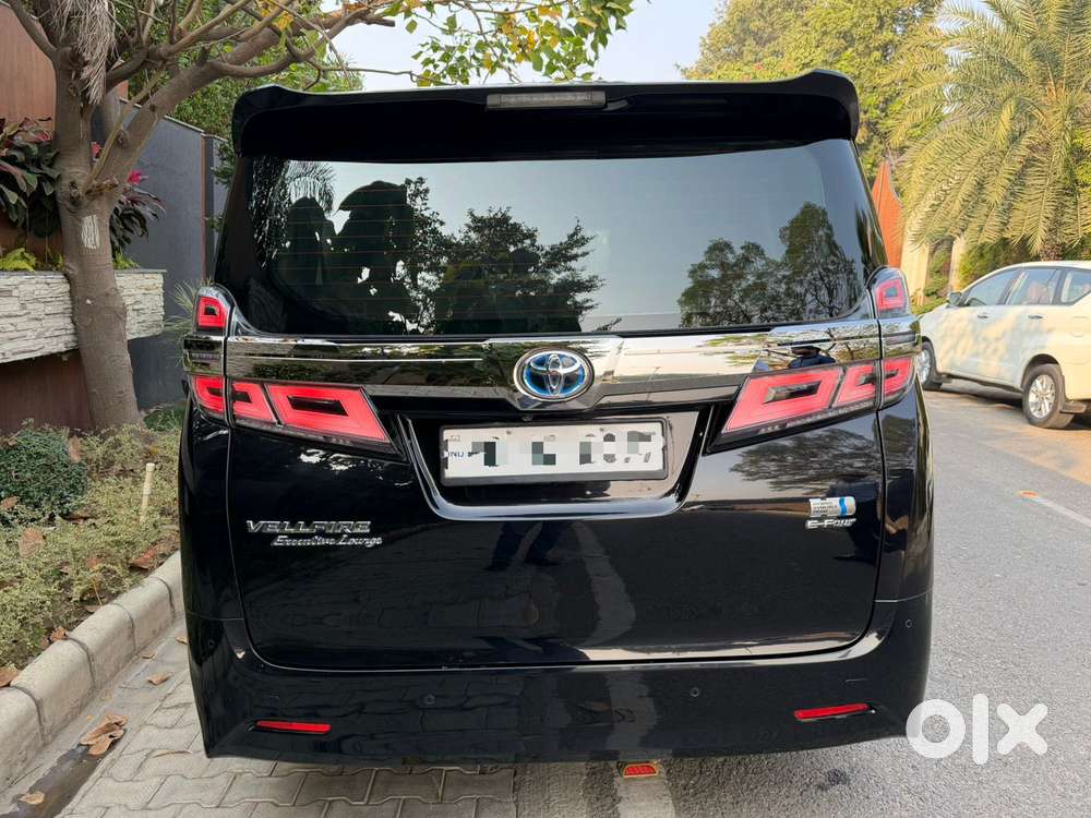 Toyota Vellfire Vip – Executive Lounge, 2023, Petrol