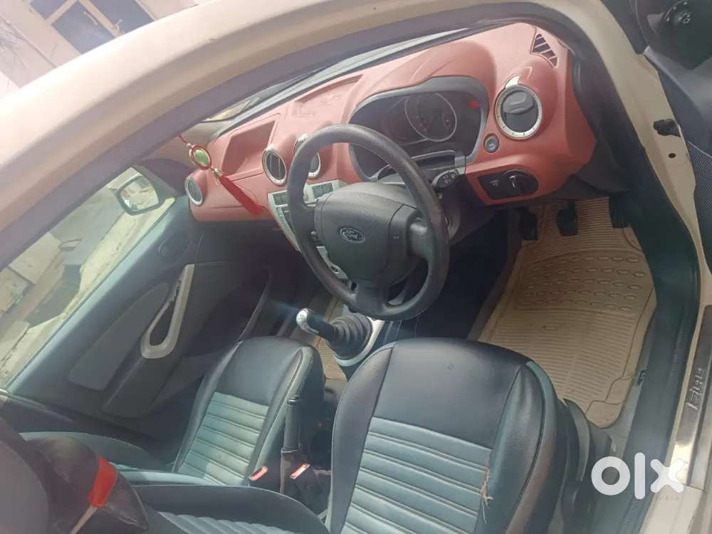 Ford Figo Petrol 2010