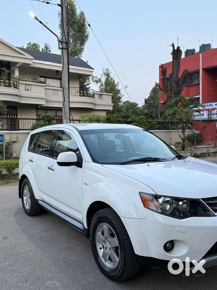 Mitsubishi Outlander 2.4 Cvt, 2009, Petrol