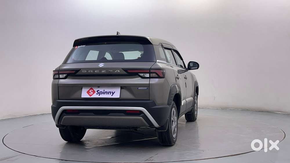 Maruti Suzuki Brezza Vxi At, 2023, Petrol