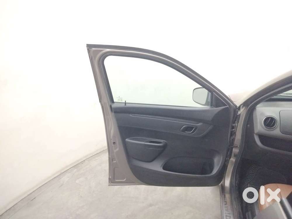 Renault Kwid 1.0 Rxt Amt, 2017, Petrol