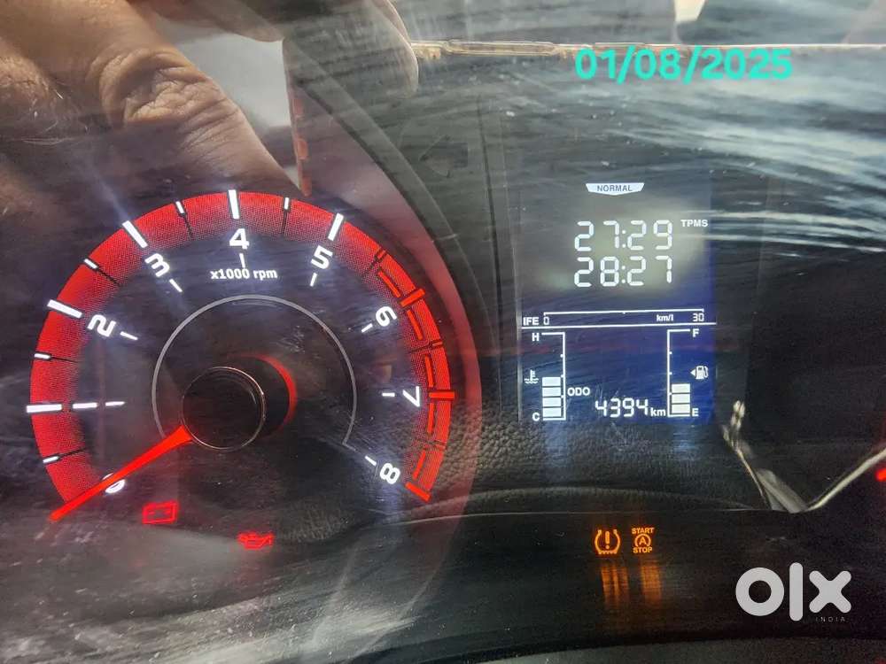 Xuv300 Turbosport Tgdi-tpms, Sunroof,360camera Top Class New Conditon