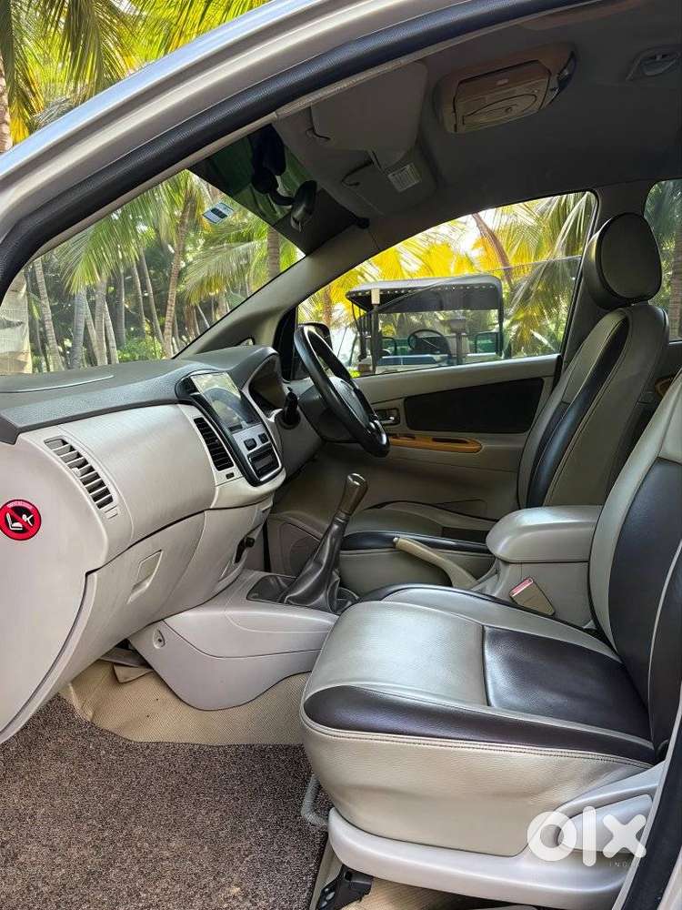Toyota Innova 2.0 Vx 8 Str, 2010, Diesel