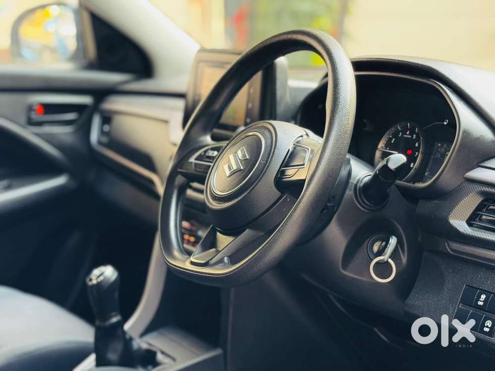 Maruti Suzuki Brezza 1.5 Vxi Smart Hybrid, 2023, Petrol