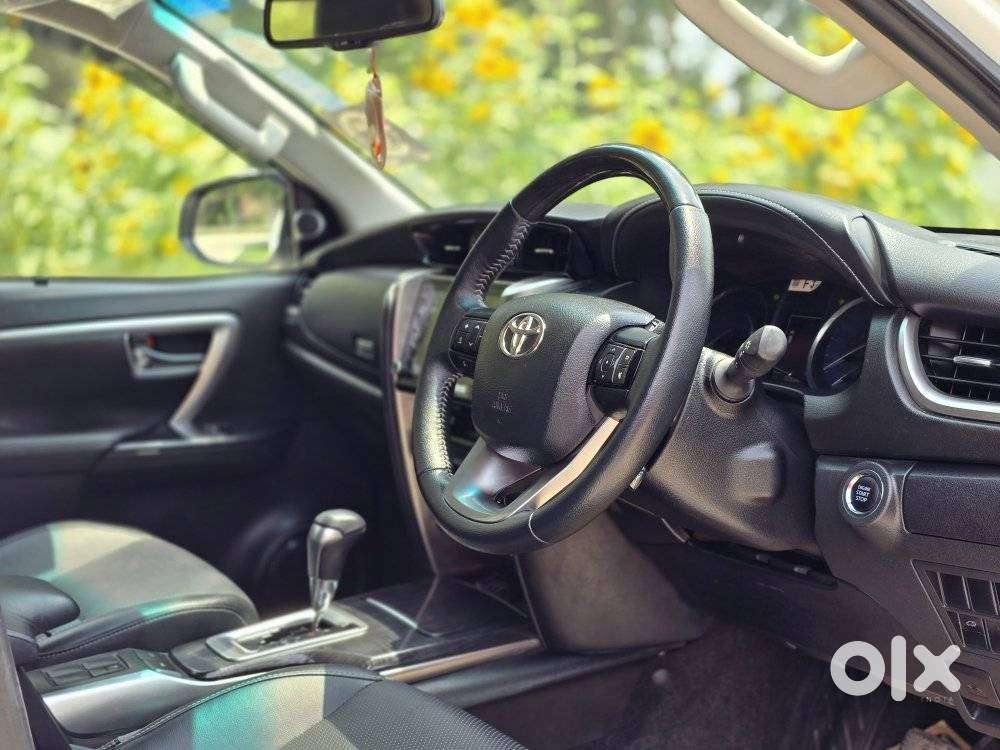 Toyota Fortuner 3.0 4x2 Automatic, 2022, Petrol
