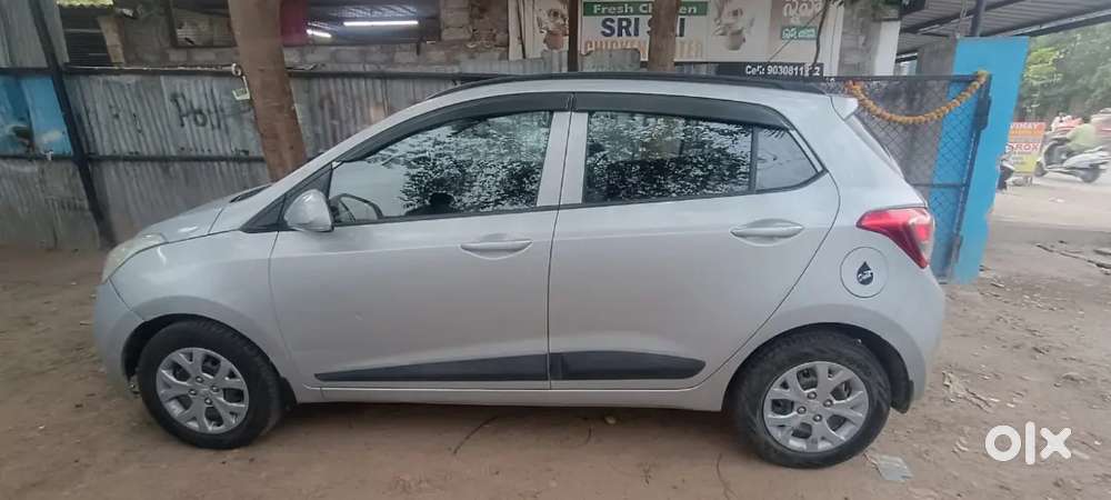Grand I10 Sportzzz 2015 Model