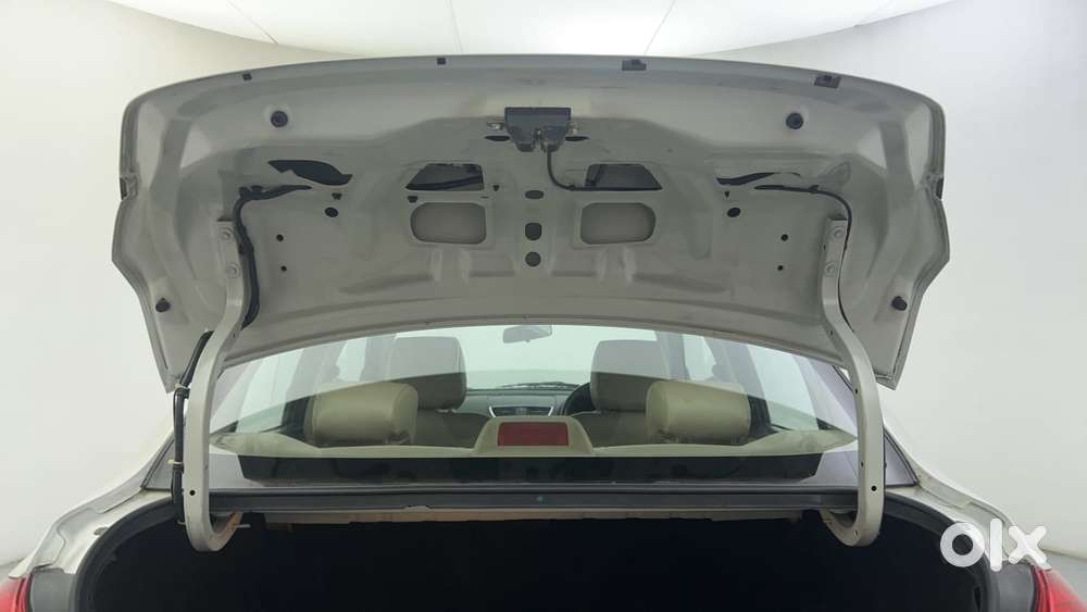 Maruti Suzuki Swift Dzire 1.3 Vxi, 2016, Petrol