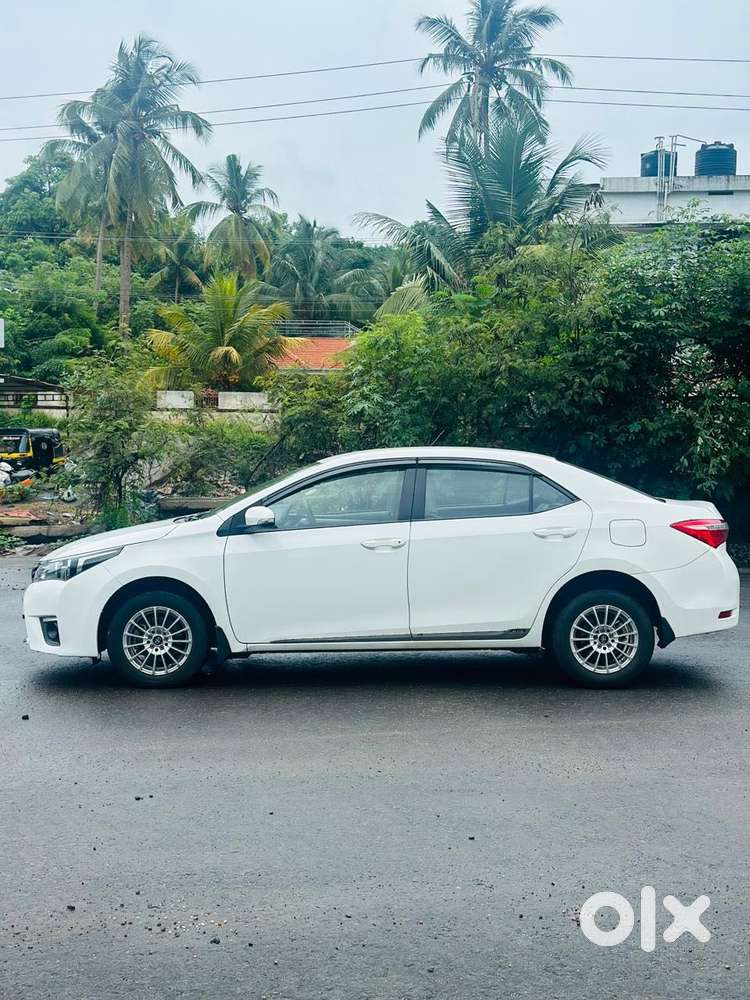 Toyota Corolla Altis 1.8 J, 2015, Diesel