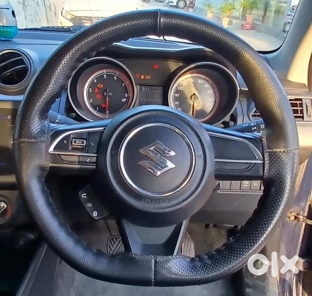 Maruti Suzuki Swift Vxi, 2022, Petrol