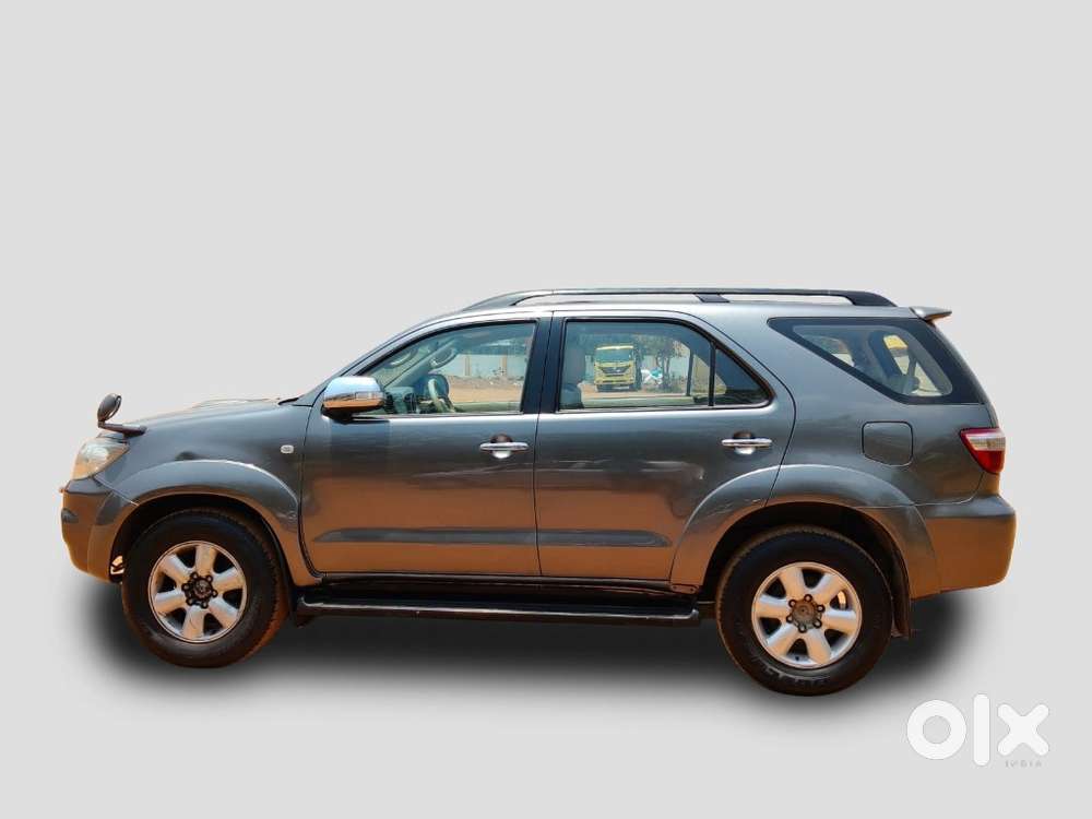 Toyota Fortuner 4x4 Mt 2.8 Diesel, 2011, Diesel