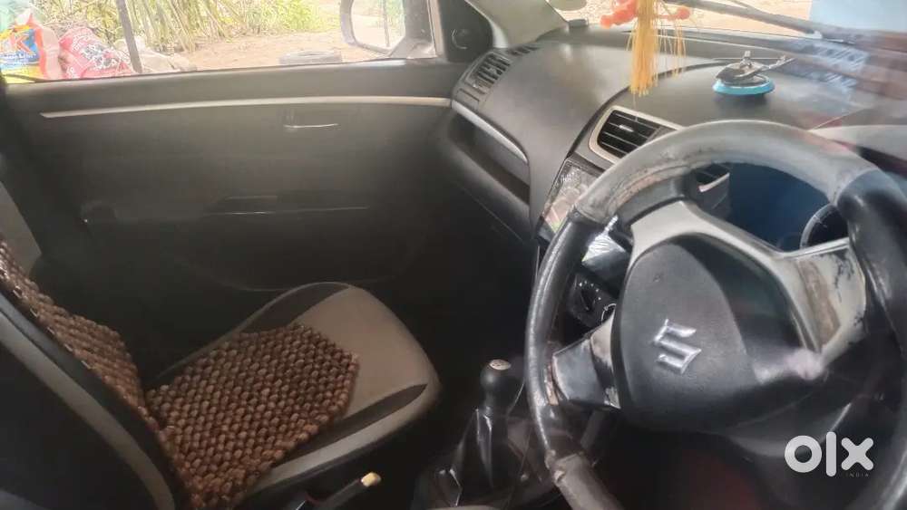 Maruti Suzuki Swift 2012 Diesel 130000 Km Driven