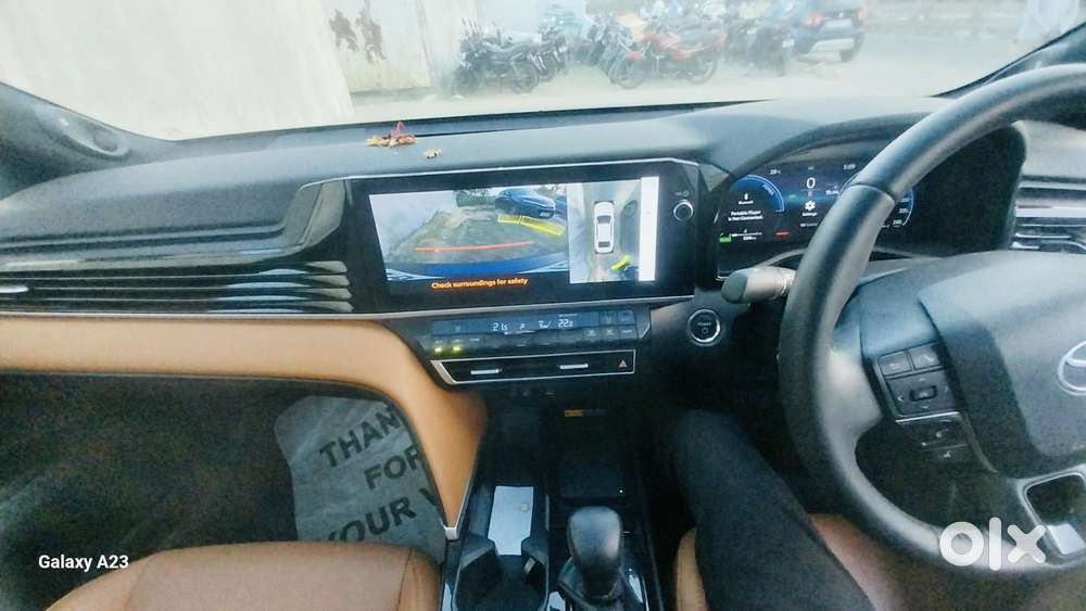 Toyota Camry Hybrid, 2025, Petrol