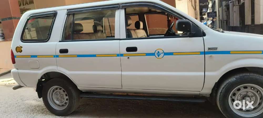 Chevrolet Tavera Neo 2012