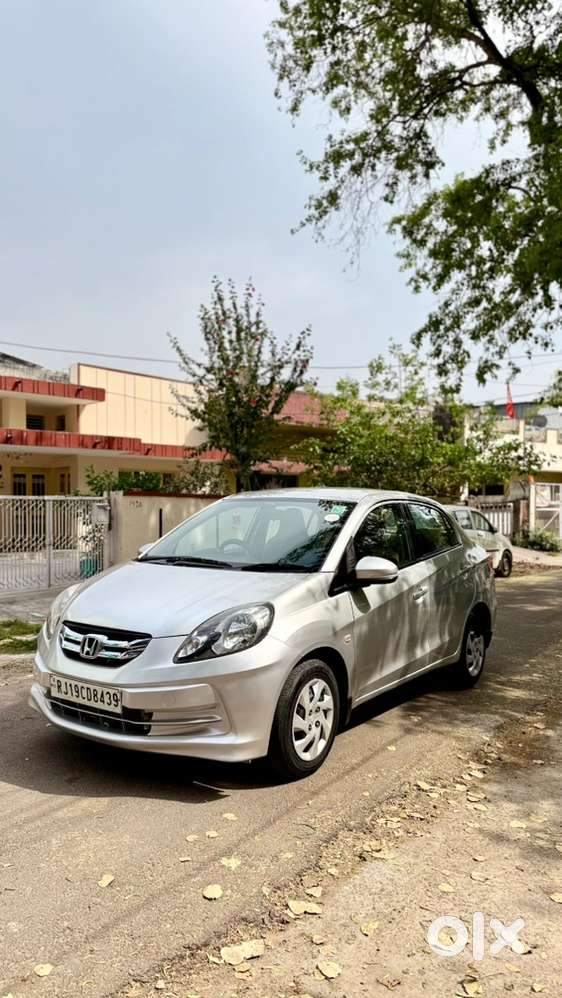 Honda Amaze 2015 Diesel Well Maintained