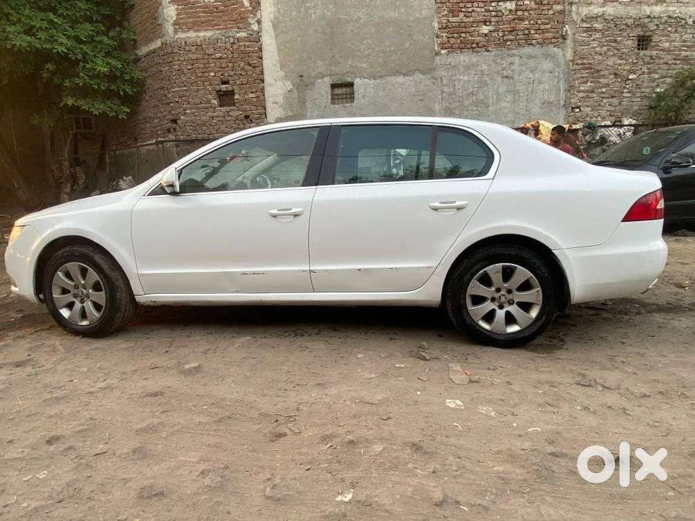 Skoda Superb 2008-2013 Elegance 1.8 Tsi At, 2013, Petrol