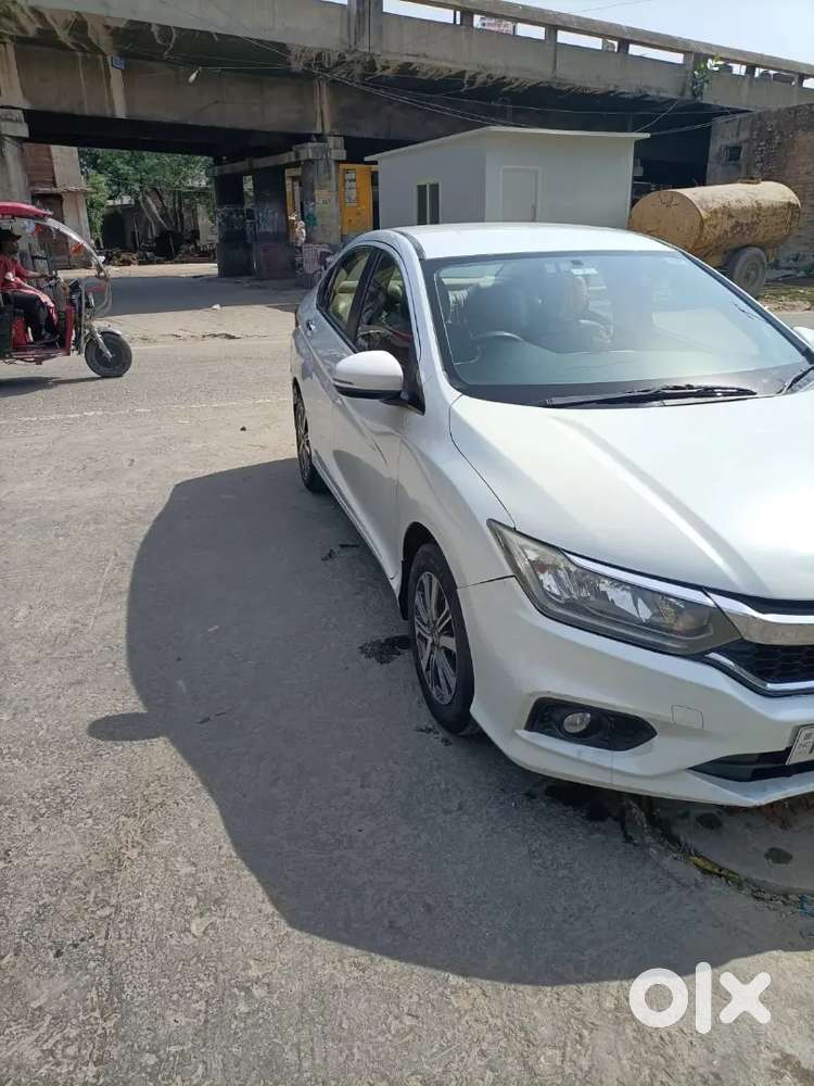 “well Maintained [car Model] For Sale”