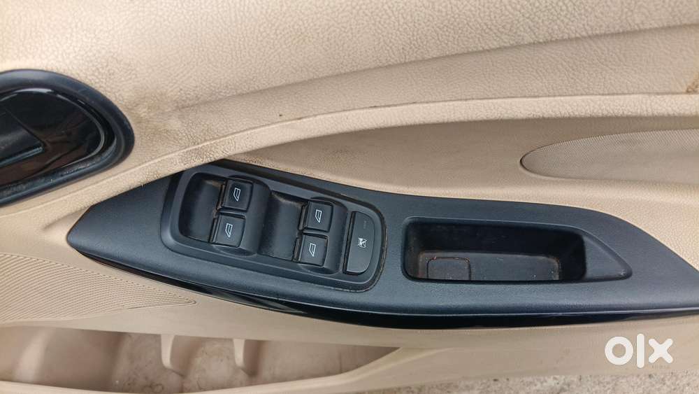 Ford Figo Aspire Titanium, 2021, Petrol