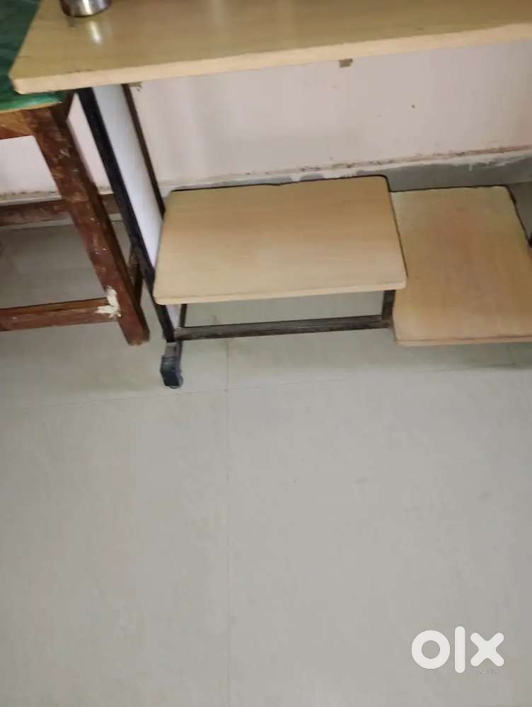 one table with good condition one year used