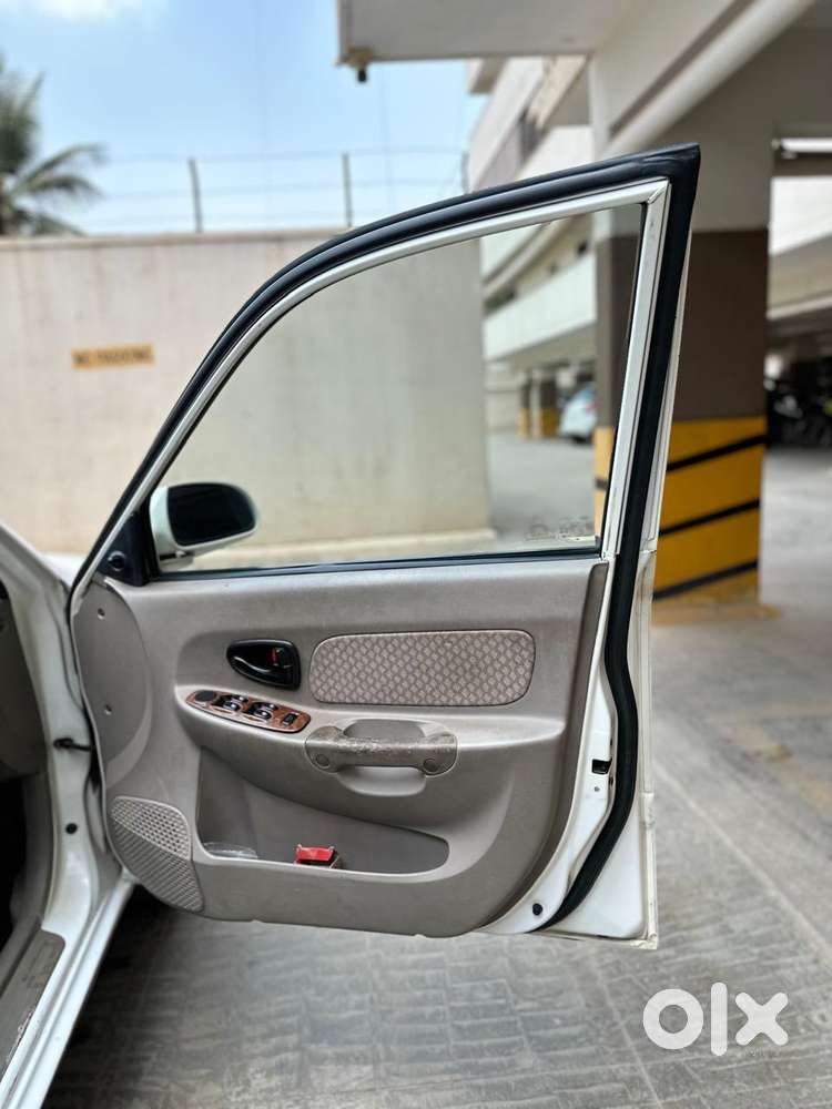 Hyundai Accent Executive, 2010, Petrol