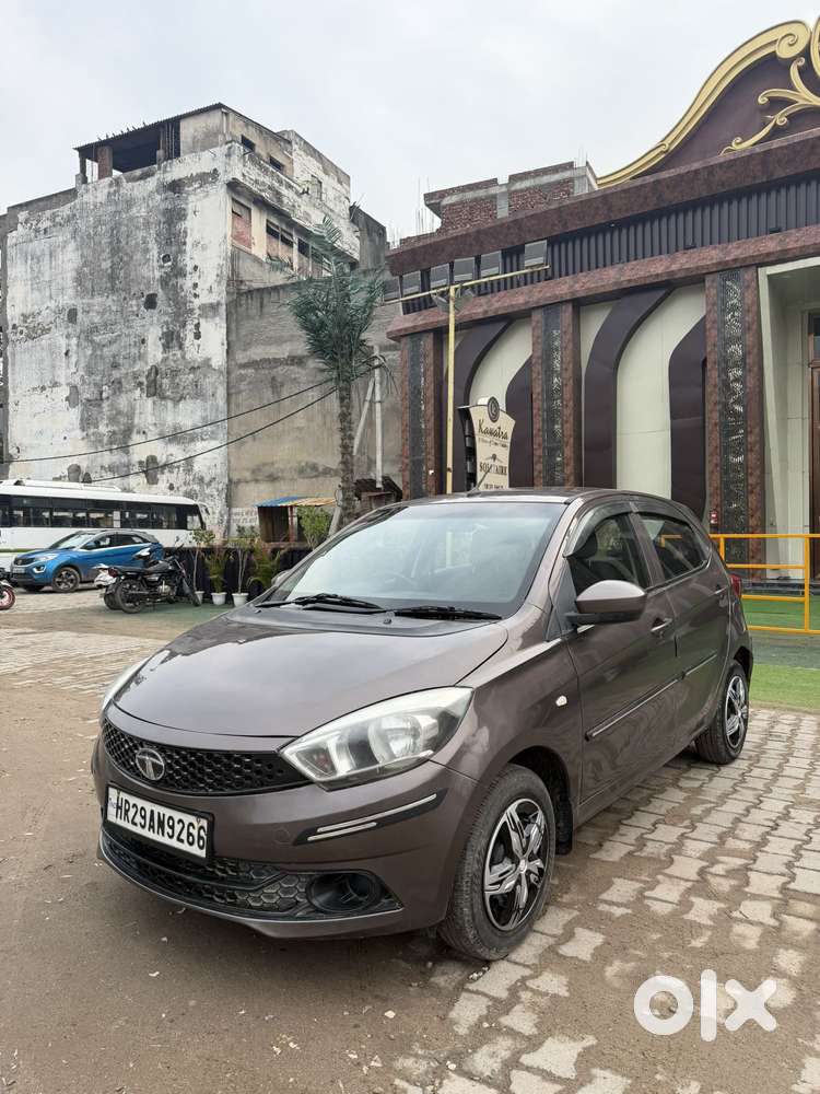 Tata Tiago 1.2 Revotron Xt (o), 2017, Petrol