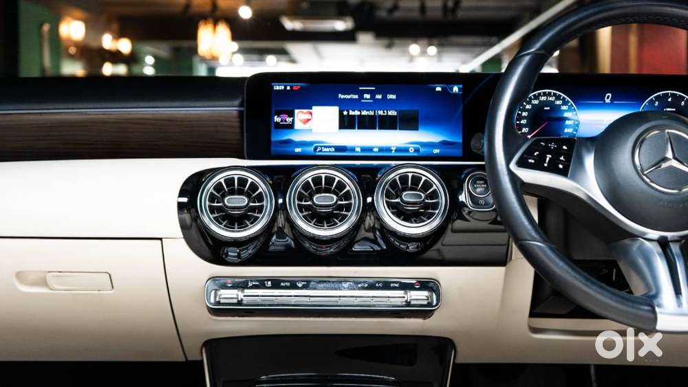 Mercedes-benz A-class Limousine 200, 2023, Petrol