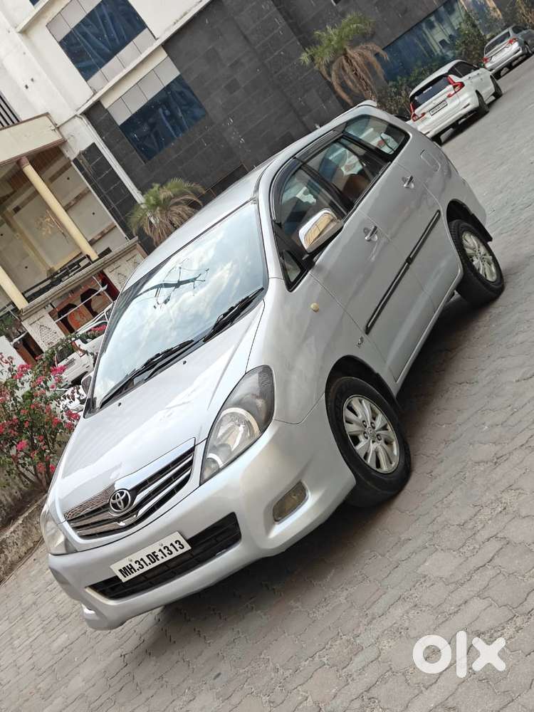 Toyota Innova 2.5 G (diesel) 8 Seater, 2010, Diesel