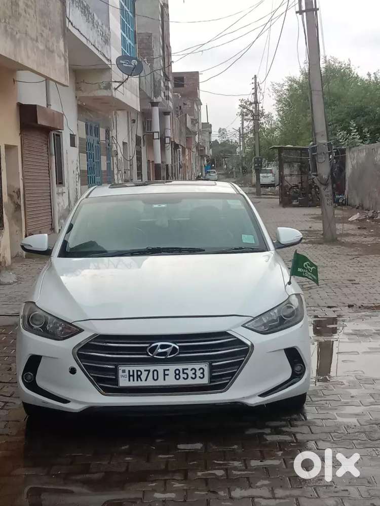 New Elantra Hyundai Automatic With Sunroof Top