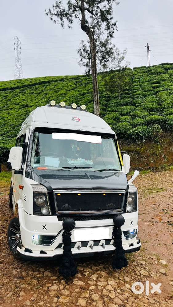 Force Motors Traveller Diesel 2nd Owner 2014