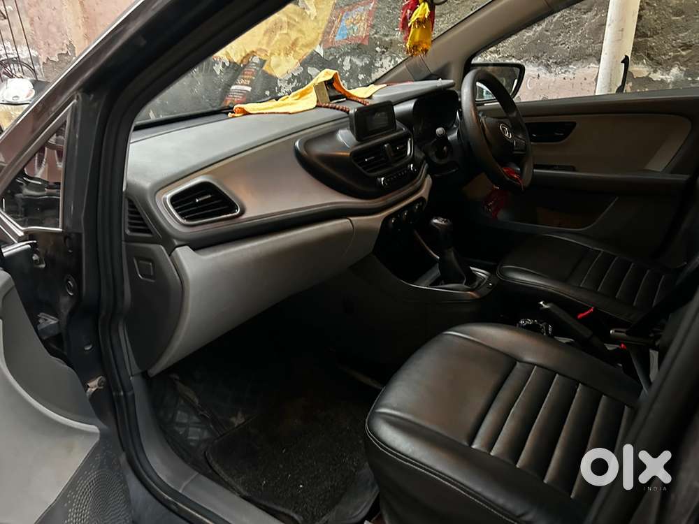 Tata Altroz Petrol 2021