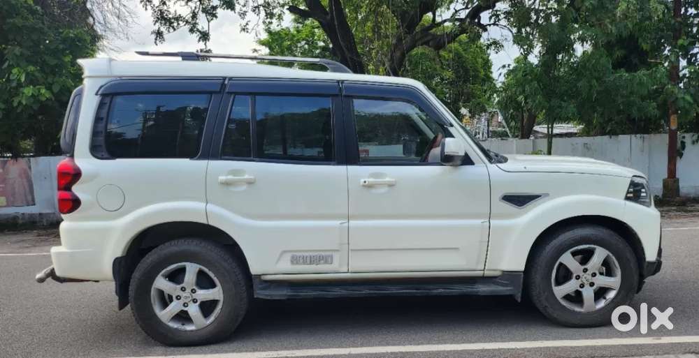 Mahindra Scorpio Classic, 2020, Diesel